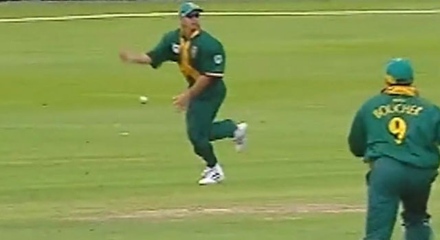 Pakistani fielders try to catch two birds with one hand