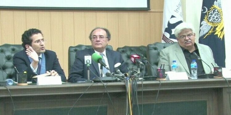 Aurangzeb sees IMF bailout continuing despite ‘slippages’