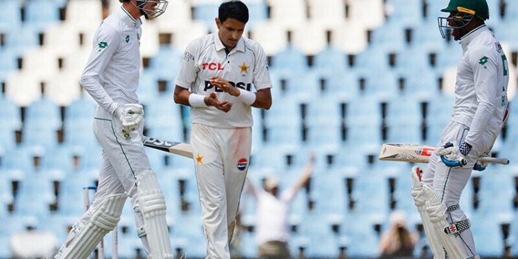 South Africa edge Pakistan to Test win in dramatic finish