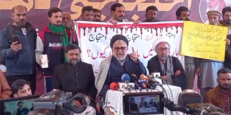Protests against Parachinar killings ease in Karachi as several routes reopen