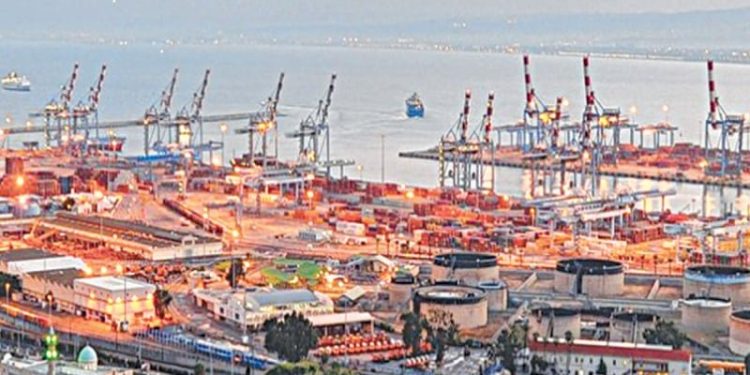 Govt mulls bulk imports via Gwadar port