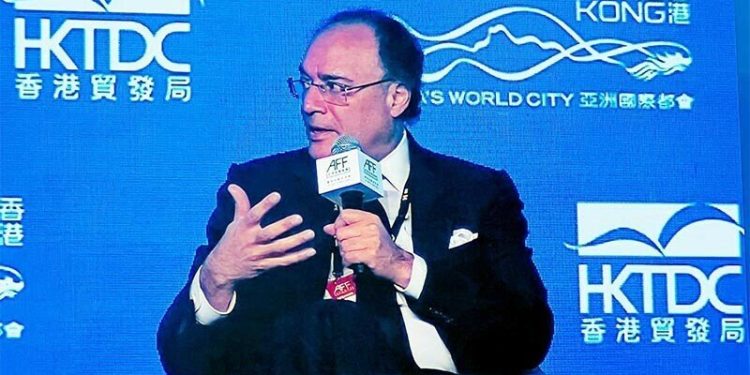 Aurangzeb eyes joint ventures, secondary listings in Hong Kong: report