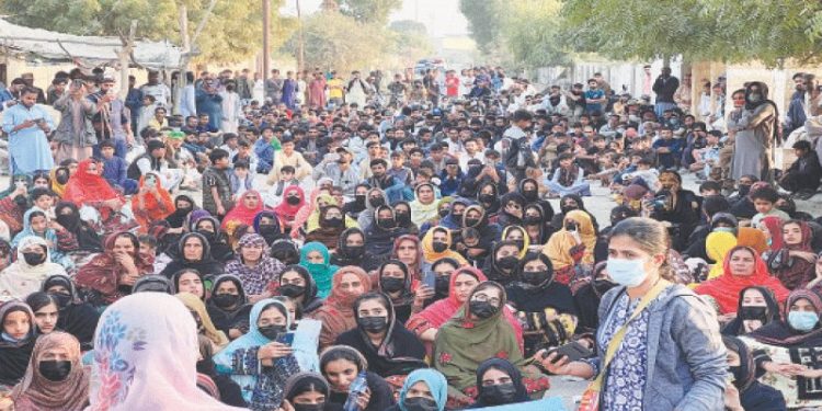 Women stage rally in Malir after 12 BYC activists booked on sedition charge
