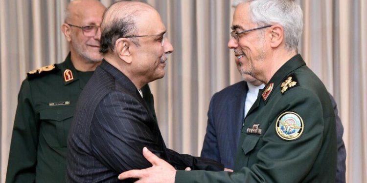Iranian military official meets army chief, president