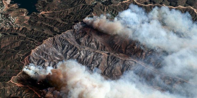 Los Angeles wildfire death toll climbs to 28