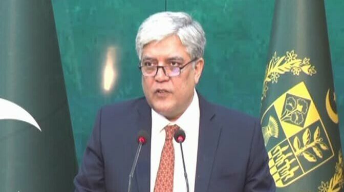 FO urges world to develop ‘concrete plan’ to rebuild Gaza, demands accountability for Israeli crimes