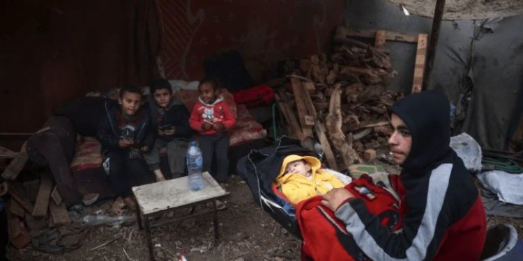 Gaza residents cope with rain, lack of shelter amid ‘partial relief’ with arrival of aid