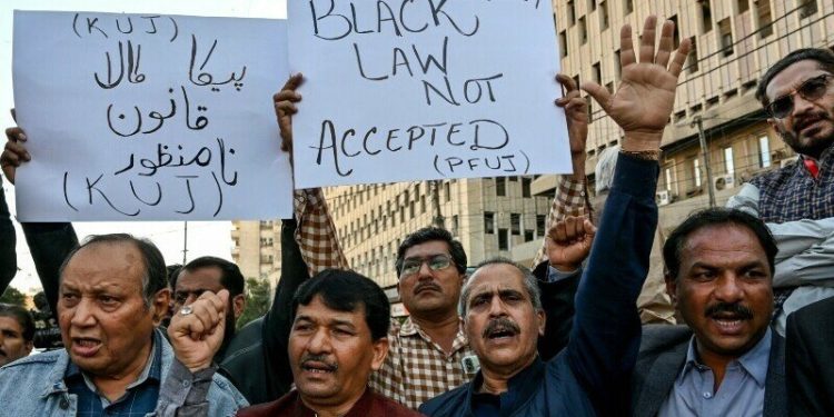 PFUJ to mark black day nationwide tomorrow with protests against Peca amendments