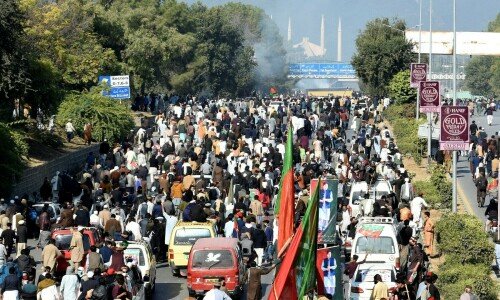 Islamabad court approves bail for 153 PTI workers involved in D-Chowk protest