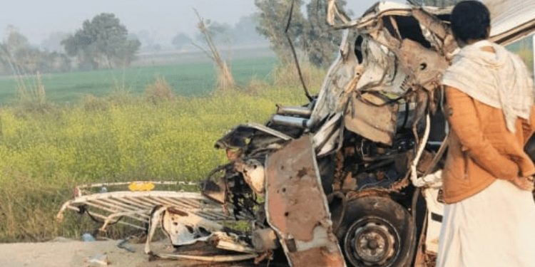 16 dead, 45 injured as vehicles carrying devotees run into accidents in Sindh