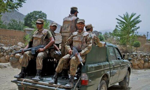 Four security men martyred in Balochistan attacks