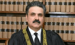 Legal fraternity split over judges’ transfer issue