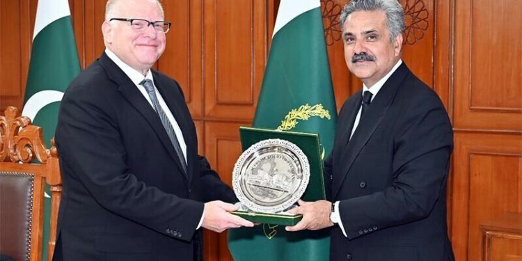 IMF seeks details of programme implementation, property rights in meeting with CJP