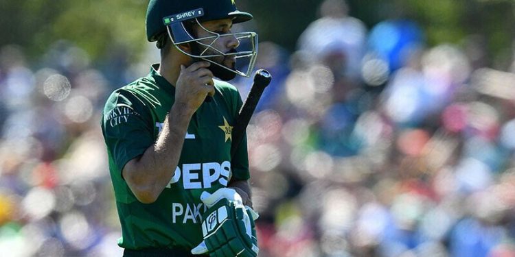 New Zealand romp to nine-wicket win in first Pakistan T20
