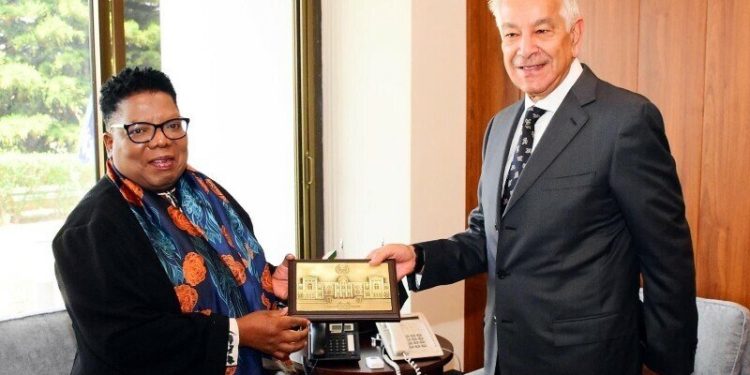 South Africa, Pakistan to deepen defence cooperation