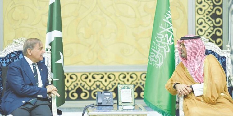 PM arrives in Jeddah for talks with Saudi crown prince