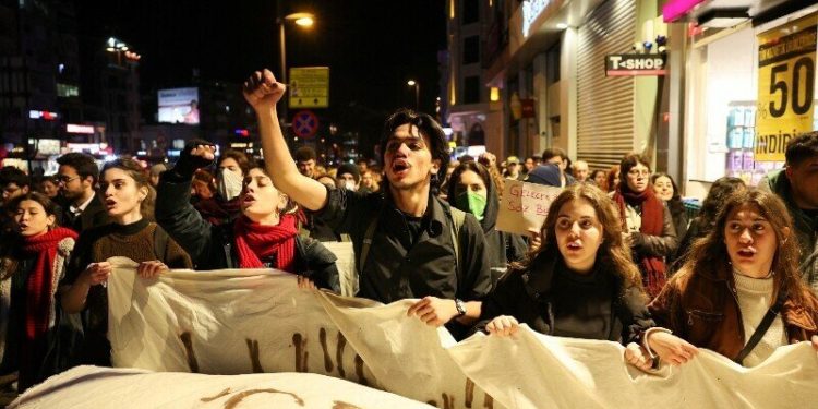 Turks protest, opposition defiant over Istanbul mayor’s detention