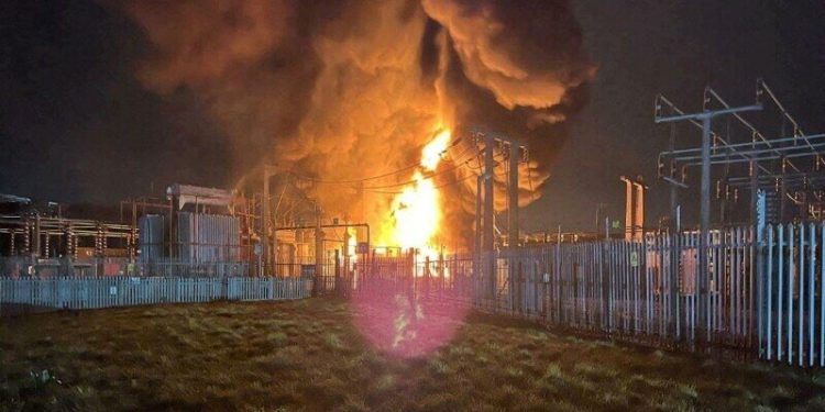 Huge fire closes UK’s Heathrow Airport, global flight schedules disrupted
