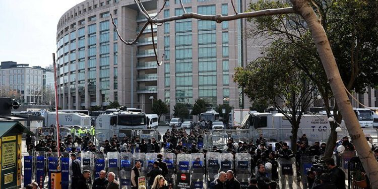 Istanbul court formally arrests mayor in graft probe amid protests