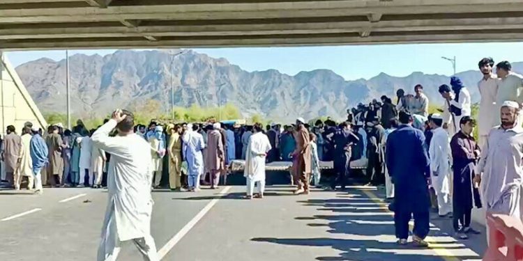 KP govt apologises for civilian casualties in Mardan operation; probe underway