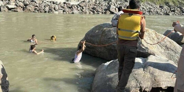 2 minor sisters drown in Indus River in KP’s Shangla