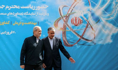 Iranian president hopes for US nuclear deal as talks set for Italy
