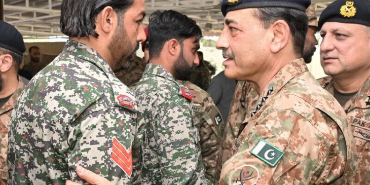 Army chief praises armed forces, LEAs, and KP residents for combating terrorism