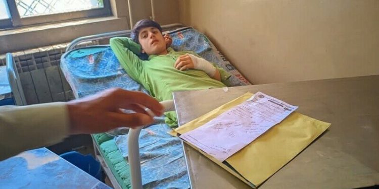 Five students among 6 injured in Battagram school van firing
