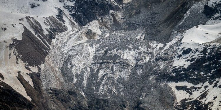 Switzerland monitoring for flood risk after huge glacier collapse