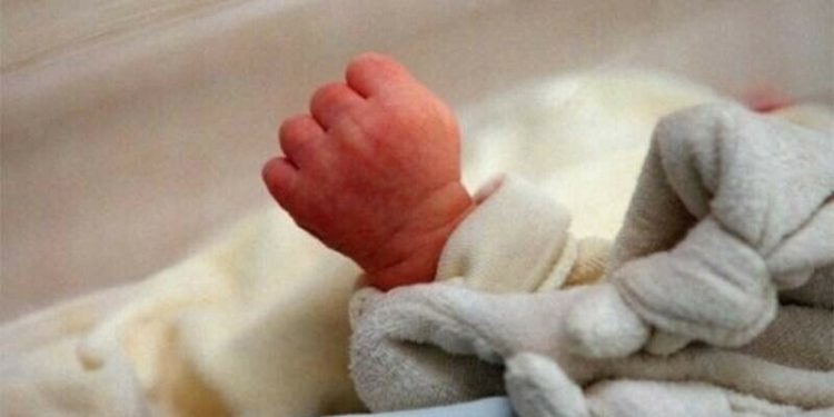 Baby born to brain-dead US woman kept alive due to abortion law