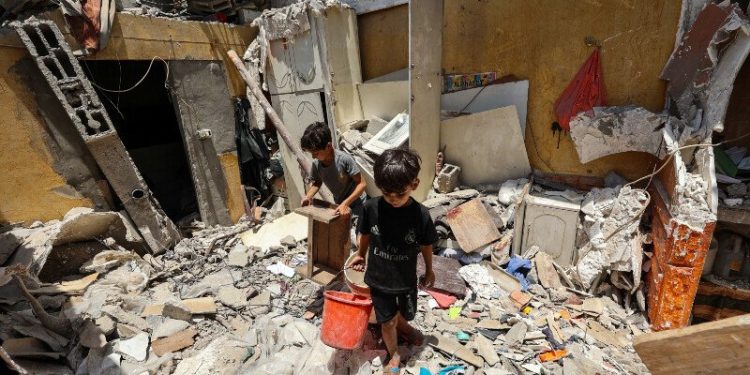 Former State Dept official confirms ‘without doubt’ that Israel committed war crimes in Gaza