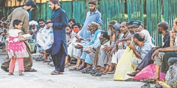 45pc of Pakistanis live below poverty line: WB