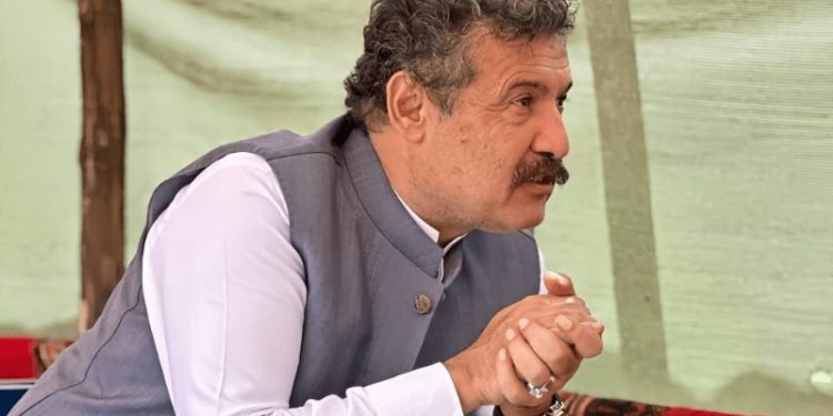 Ex-federal minister Abbas Afridi succumbs to burn injuries sustained in gas leak explosion