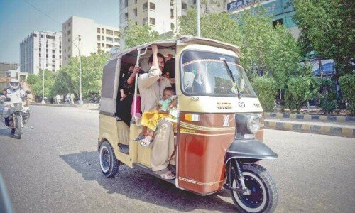 Sindh bans four-seater rickshaws, outsources fitness checks in traffic law overhaul