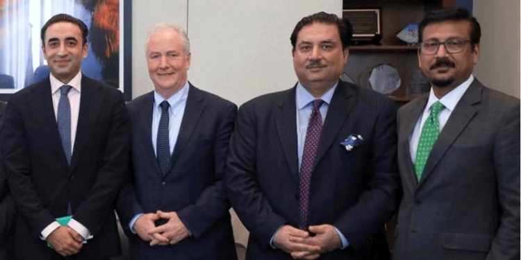 Pakistan seeks global ‘intervention’ in issues with India as diplomatic team lands in London