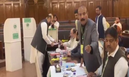 Senate elections: arrangement comes through as PTI wins 6 and opposition bags 5 seats in KP