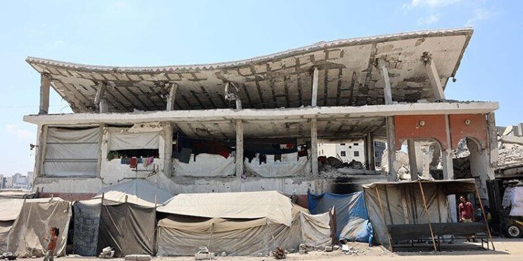 Hamas accepts new Gaza truce plan, group official says