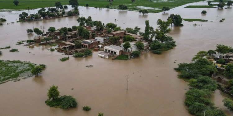 FFD says very high to extremely high flood persists in Chenab, Ravi and Sutlej