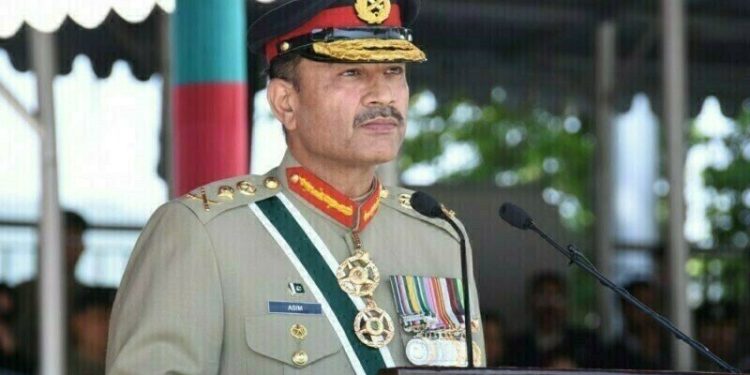 DG ISPR rubbishes rumours of army chief becoming president