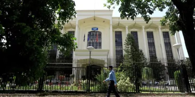 FBR says deadline for filing income tax returns will not be extended beyond tomorrow