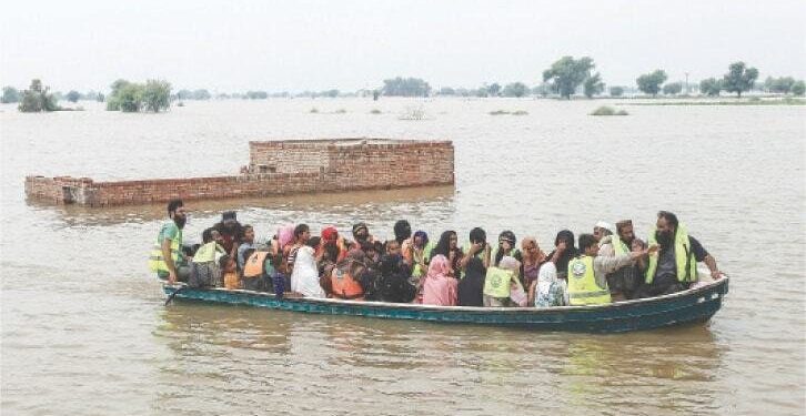Swollen rivers continue to threaten Multan