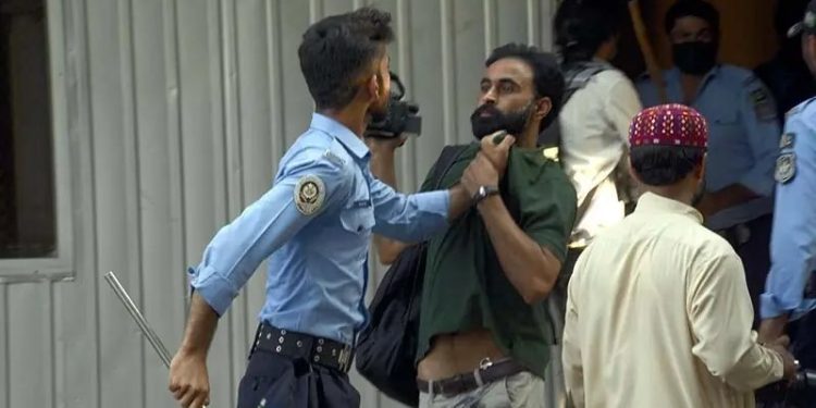 Probe ordered after Islamabad police storm National Press Club, assault journalists