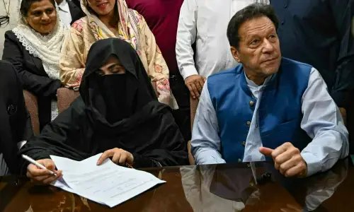 Prosecution wraps up evidence in Toshakhana case