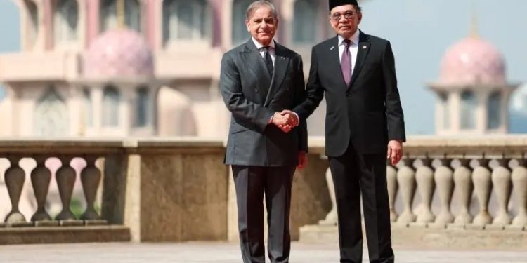 Pakistan, Malaysia eye pivot to bolder cooperation