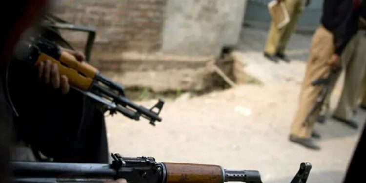 Shooter killed after Ahmadis’ worship place attacked in Chiniot