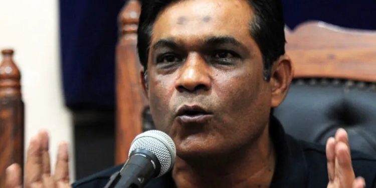 PCB’s public spat ends after Rashid Latif ‘unconditionally’ withdraws comments against board