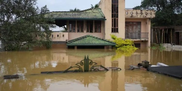 Sri Lanka declares emergency as toll from floods, mudslides hits 153