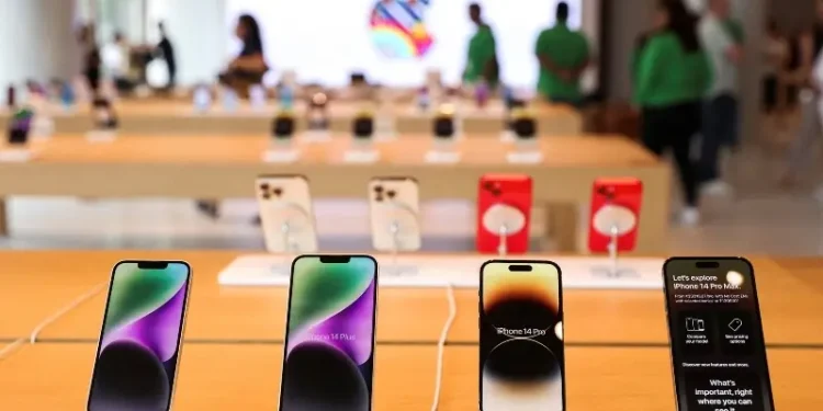 India orders smartphone makers to preload state-owned cyber safety app