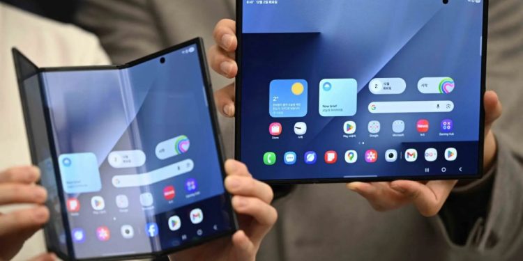 Samsung unveils first ‘special edition’ triple-folding phone