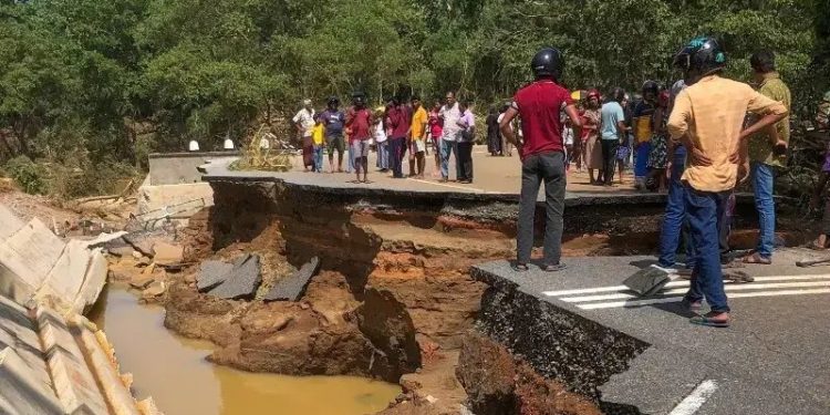 Pakistan says India blocking humanitarian assistance for cyclone-hit Sri Lanka